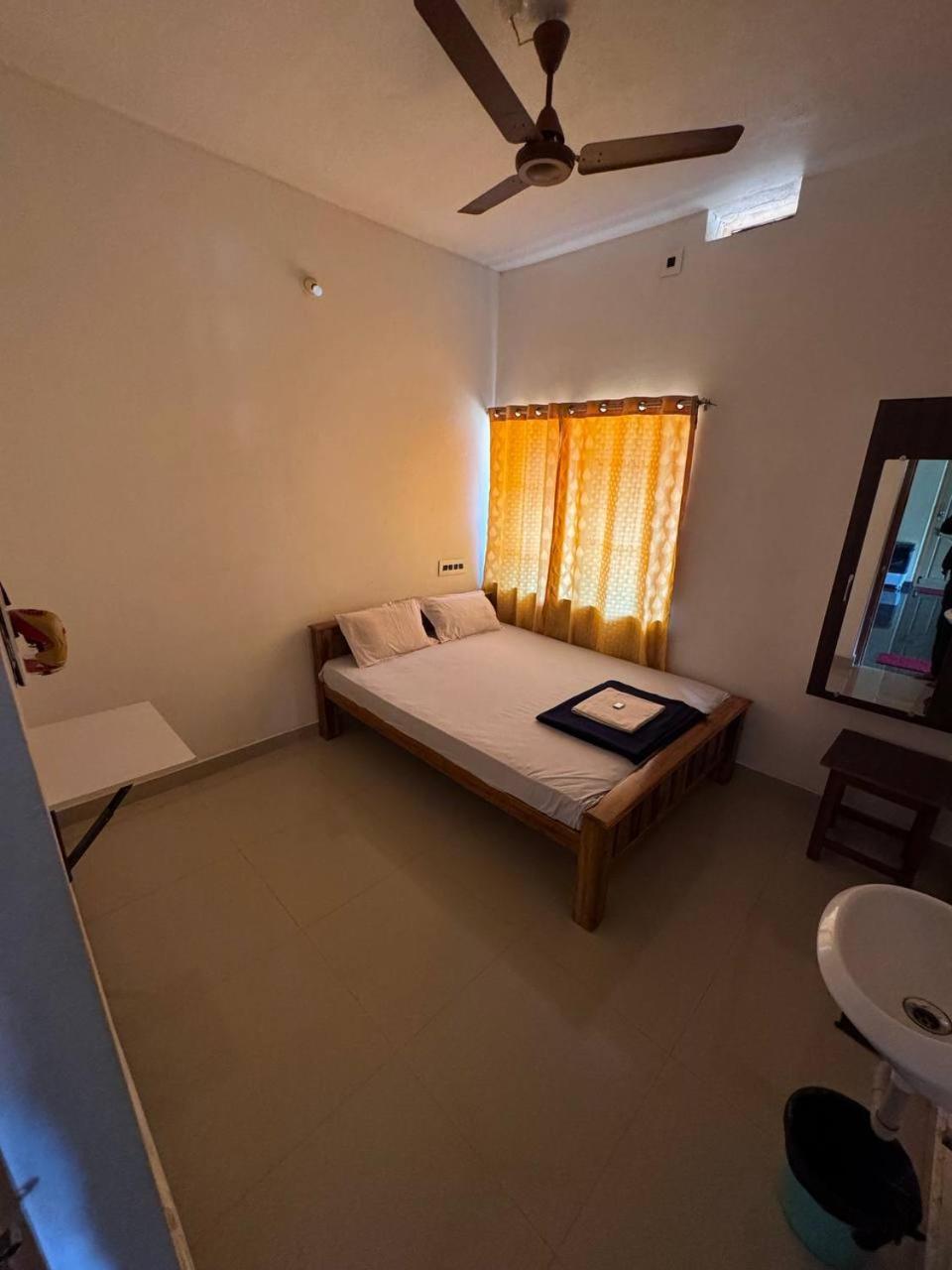 Guest house Aikya *