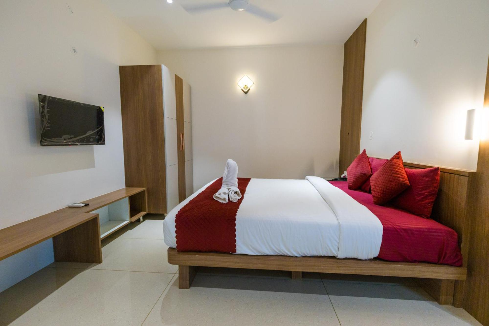 Tribhuvan Gokarna Hotel