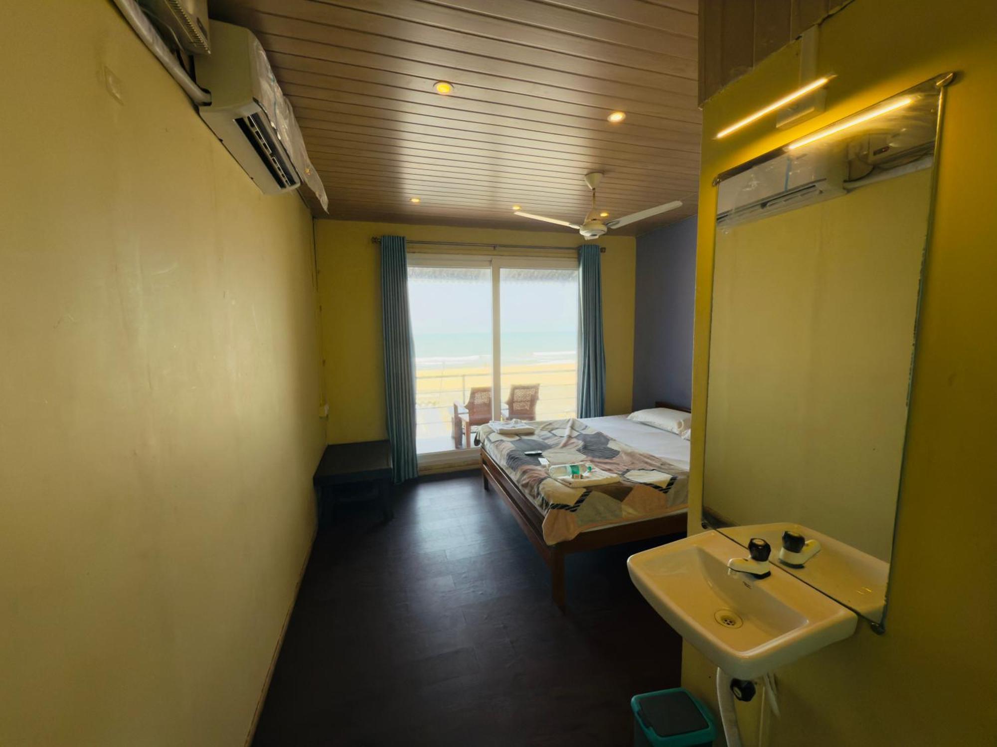 Homestay Wave N' Sea Gokarna (Karnataka)