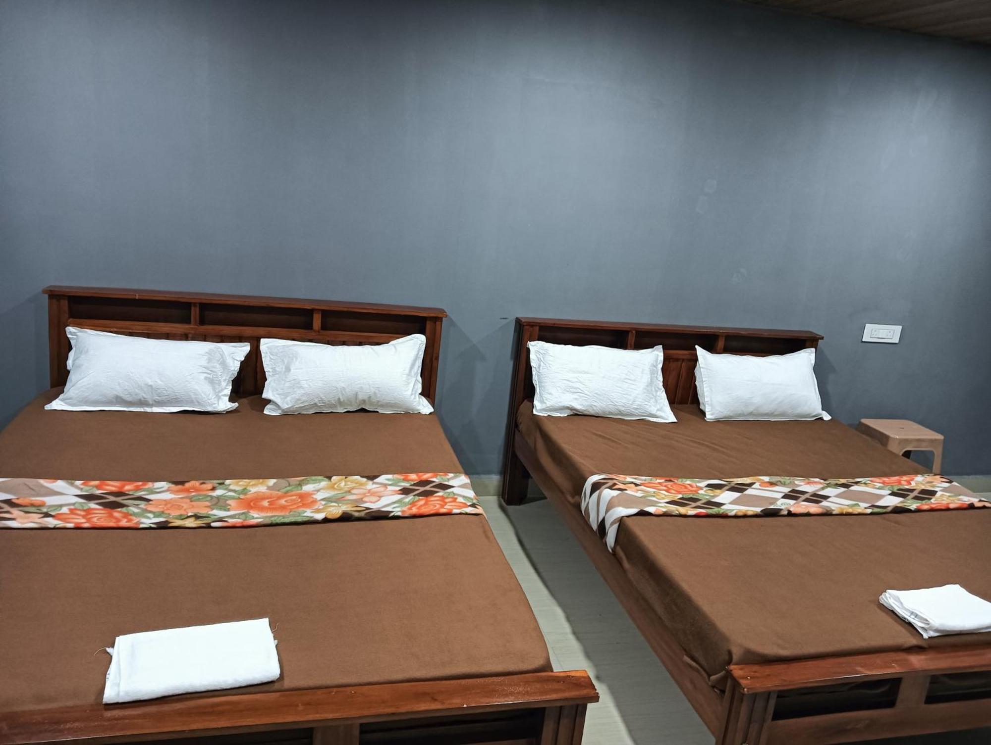 Resort Lakshika *