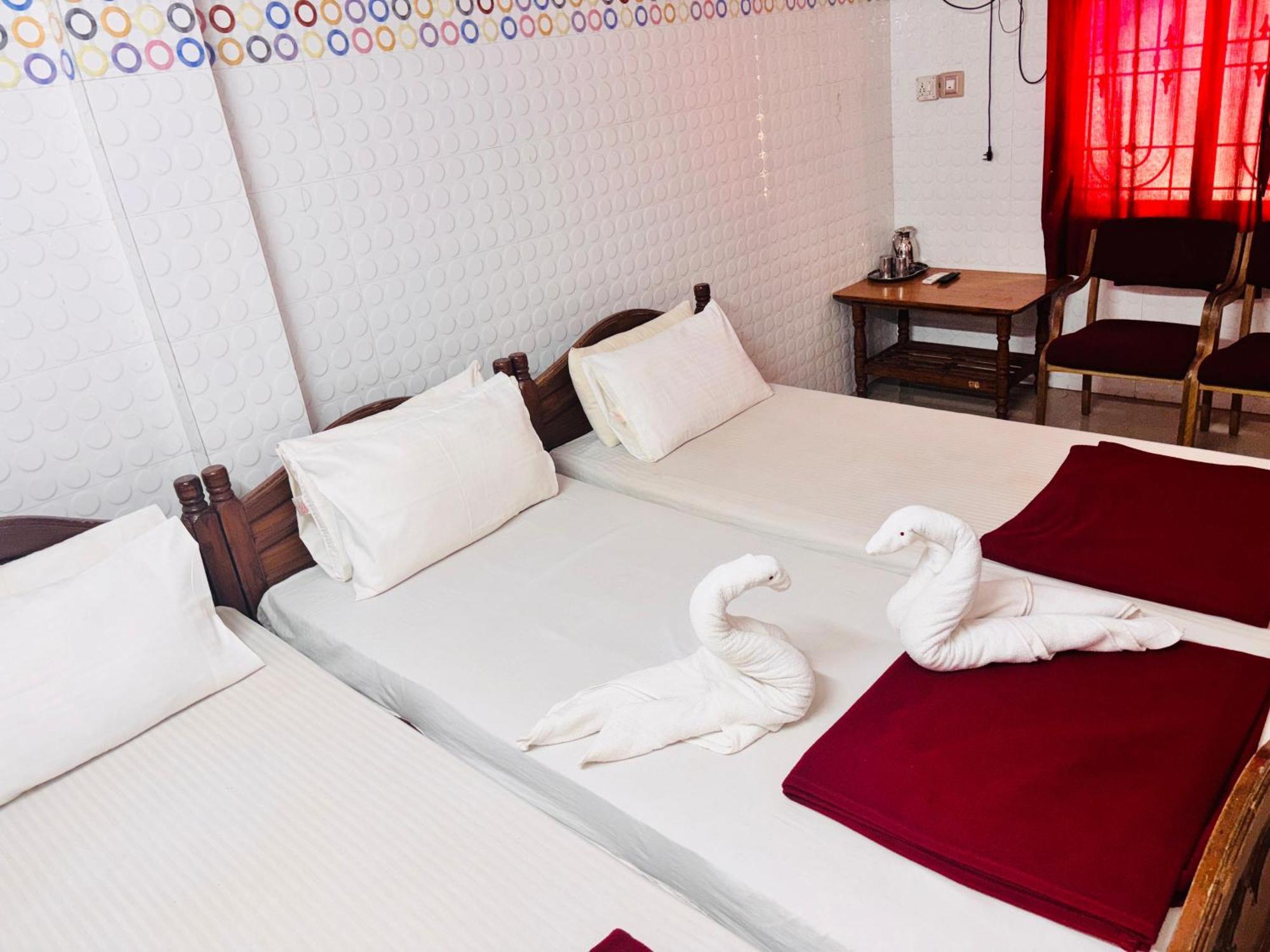 Shree Katyayani Residency Hotel 4*