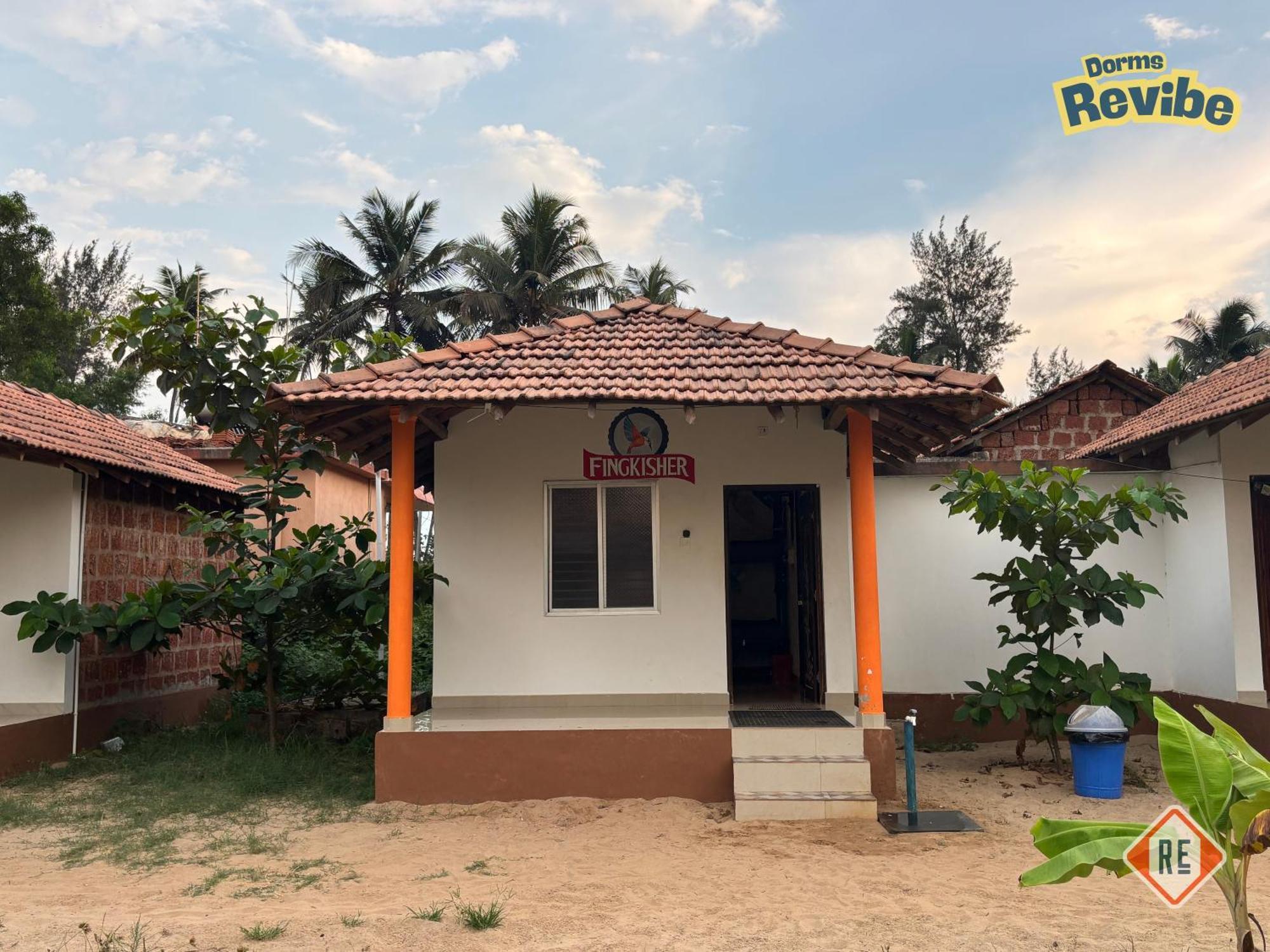 Revibe Gokarna Hostel *
