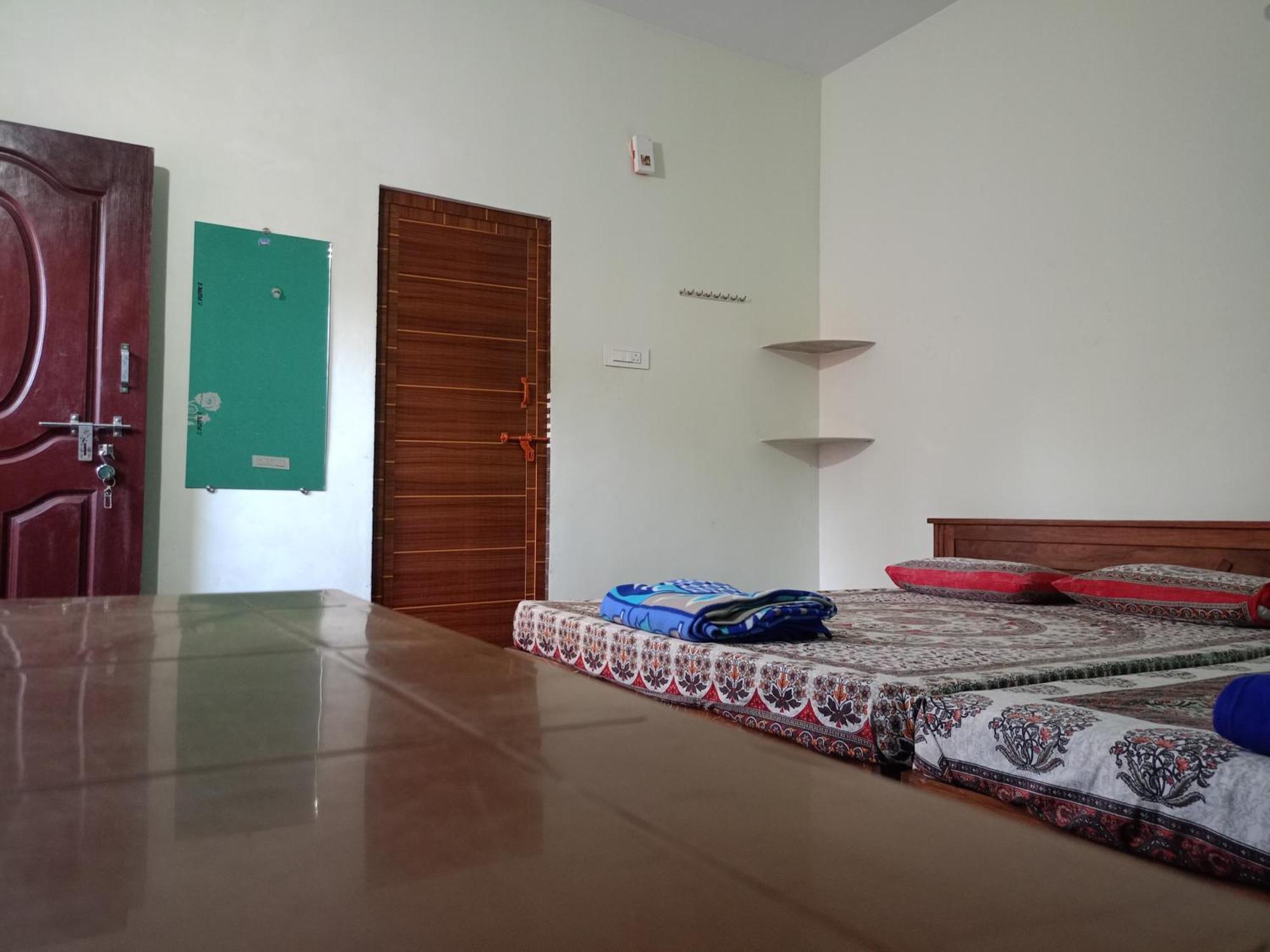Jeevan Gokarna * Gokarna (Karnataka)