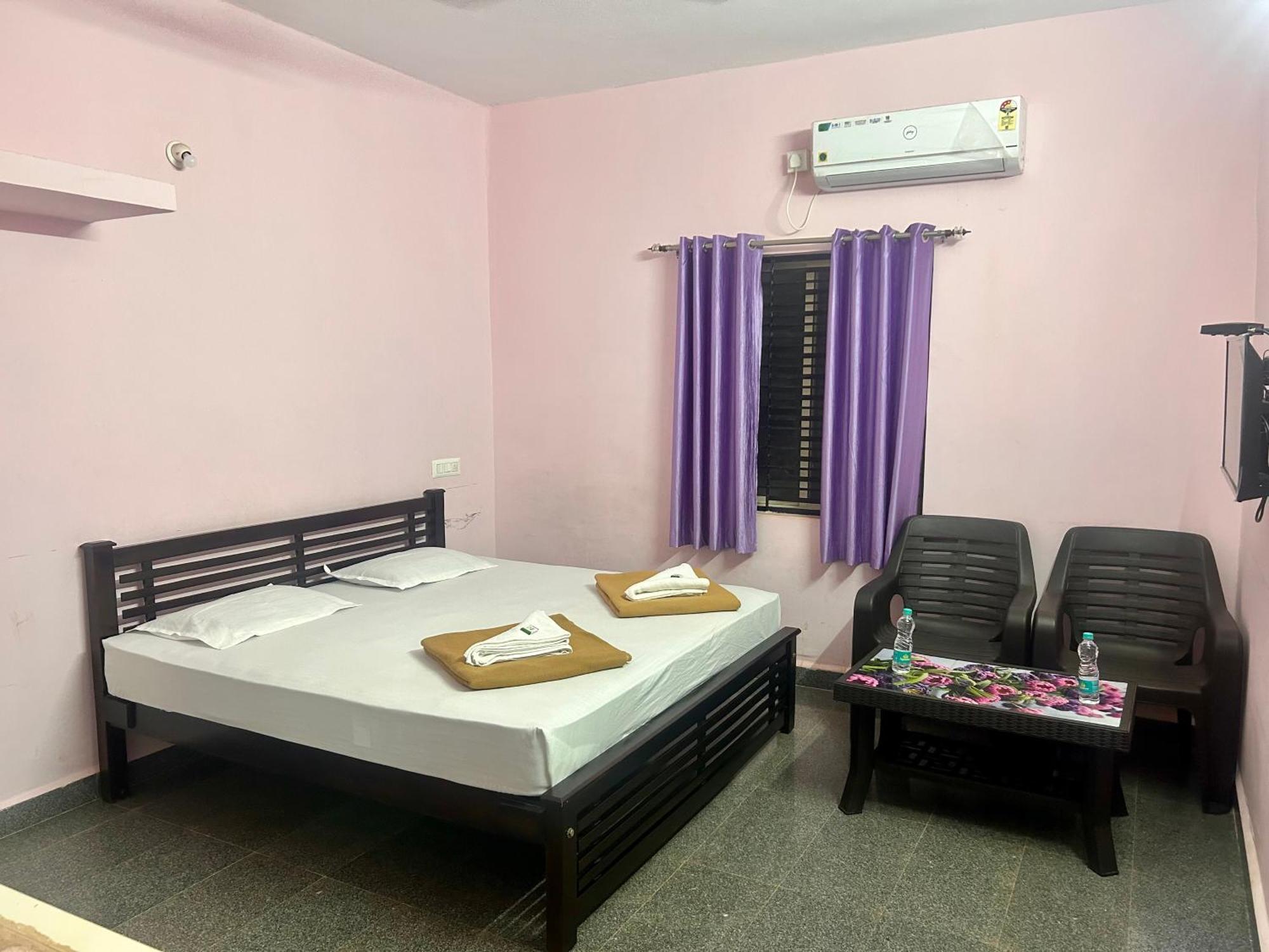Aryadurga Residency Guest house