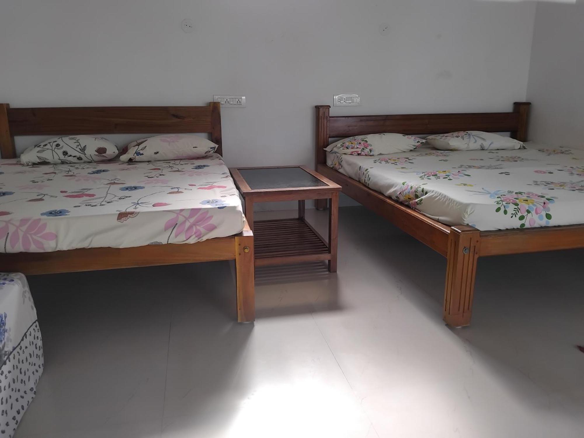Gajananstay Facing * Gokarna (Karnataka)