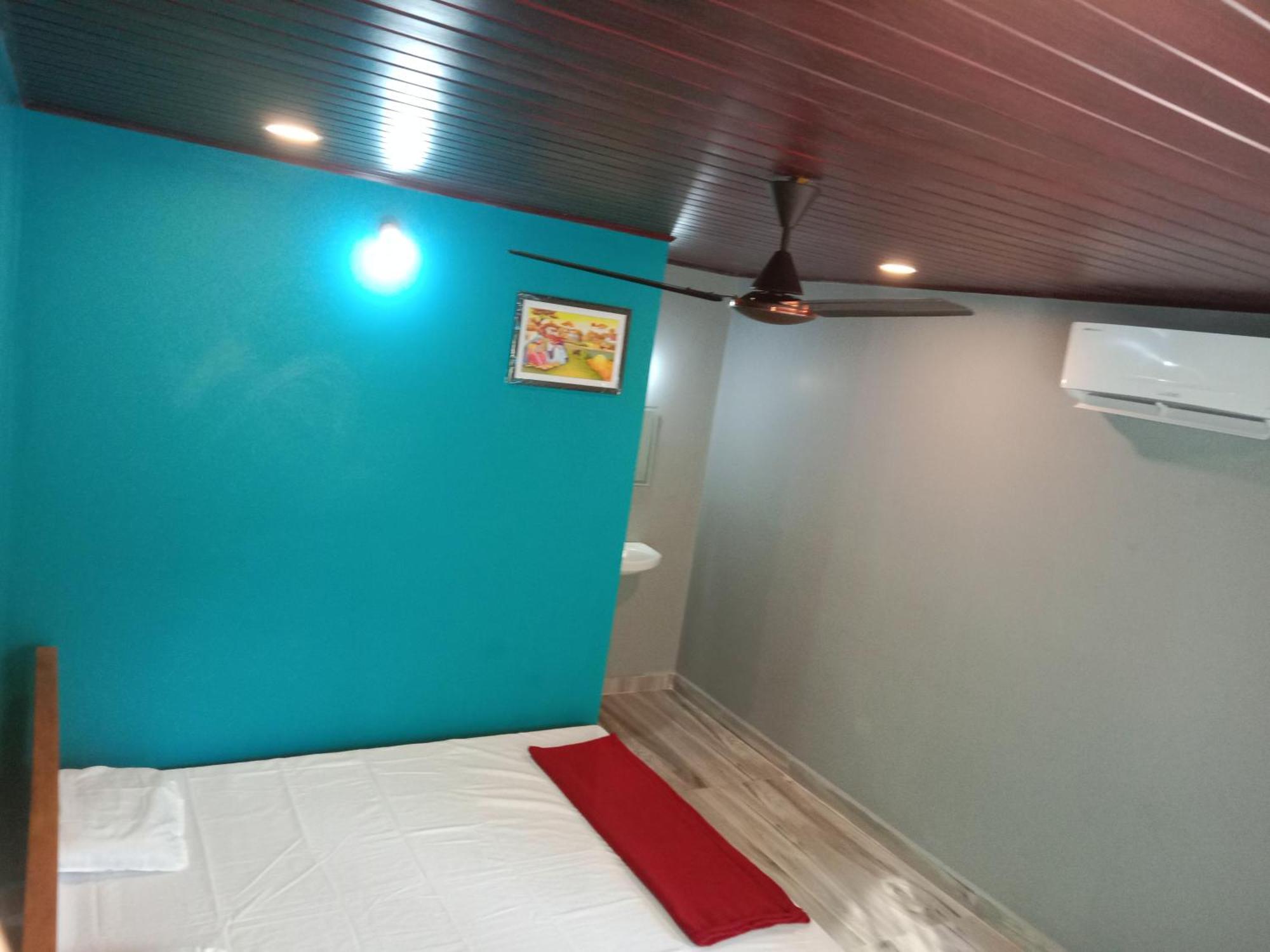 Homestay Shreeram *