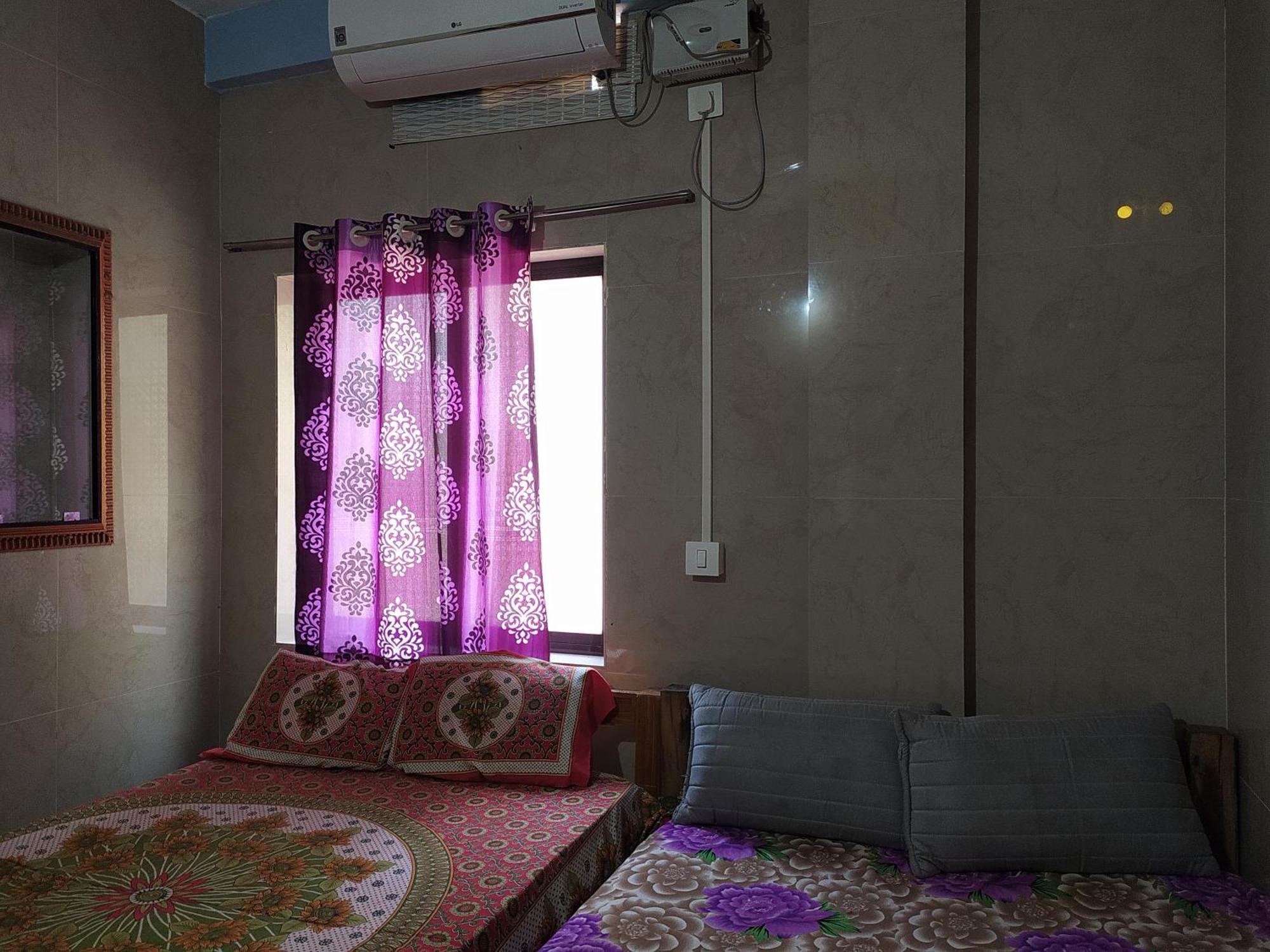 Homestay Sarvesh Arundekar In Side Ac Gokarna (Karnataka)