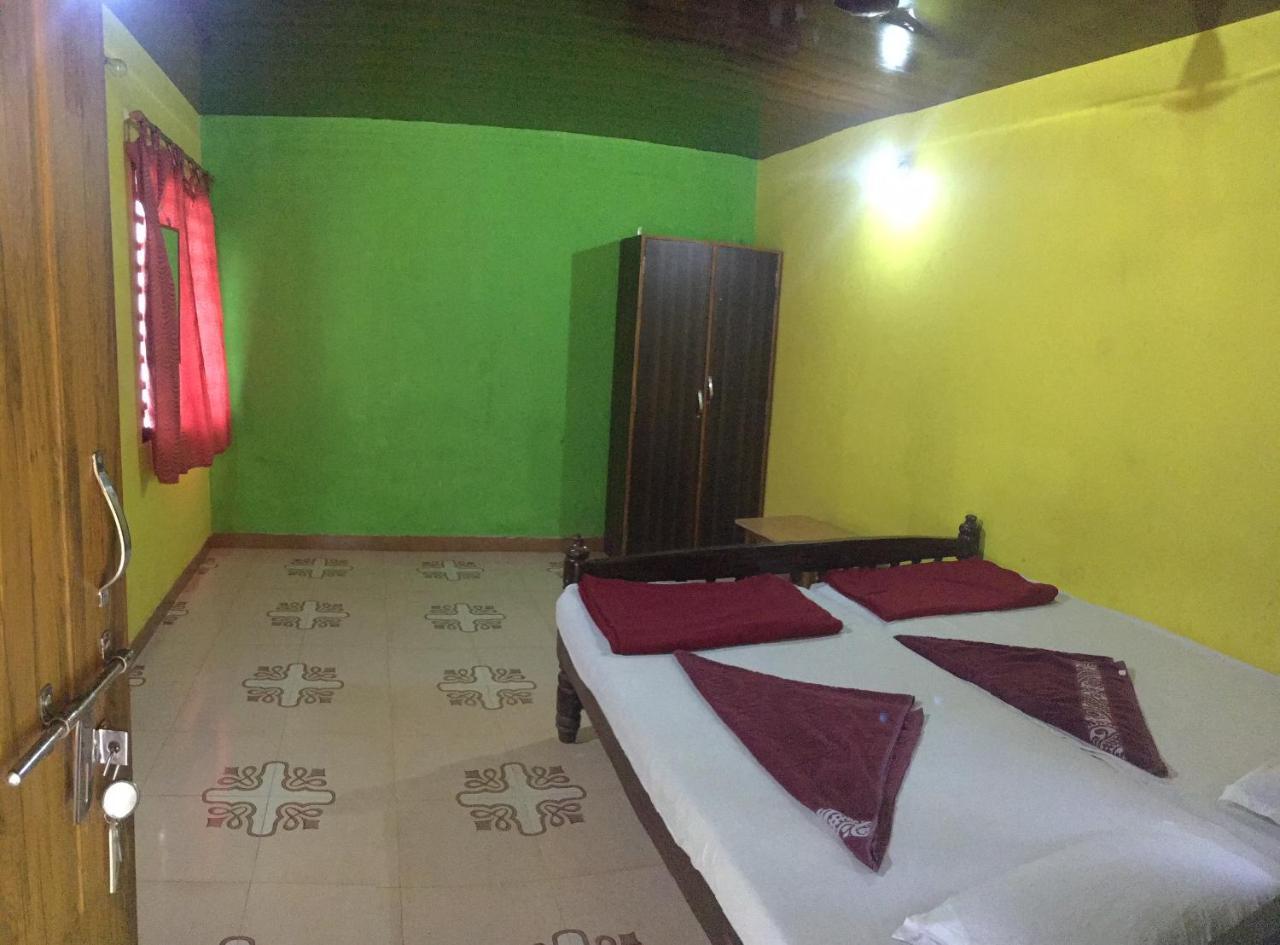 White Elephant Restaurant & Gokarna 2* Gokarna (Karnataka)
