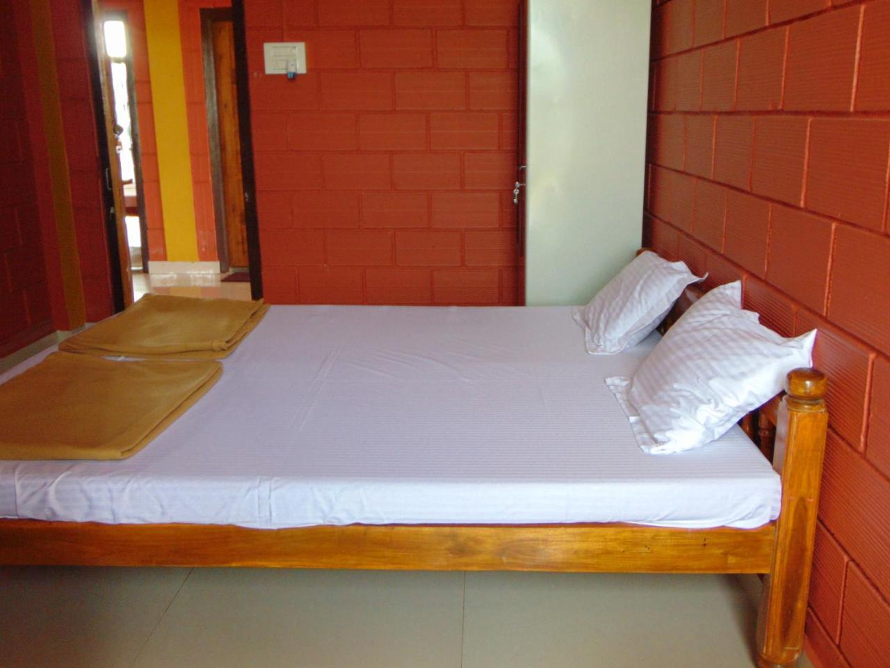 Hotel Shanthi Krishna Residency Gokarna (Karnataka)