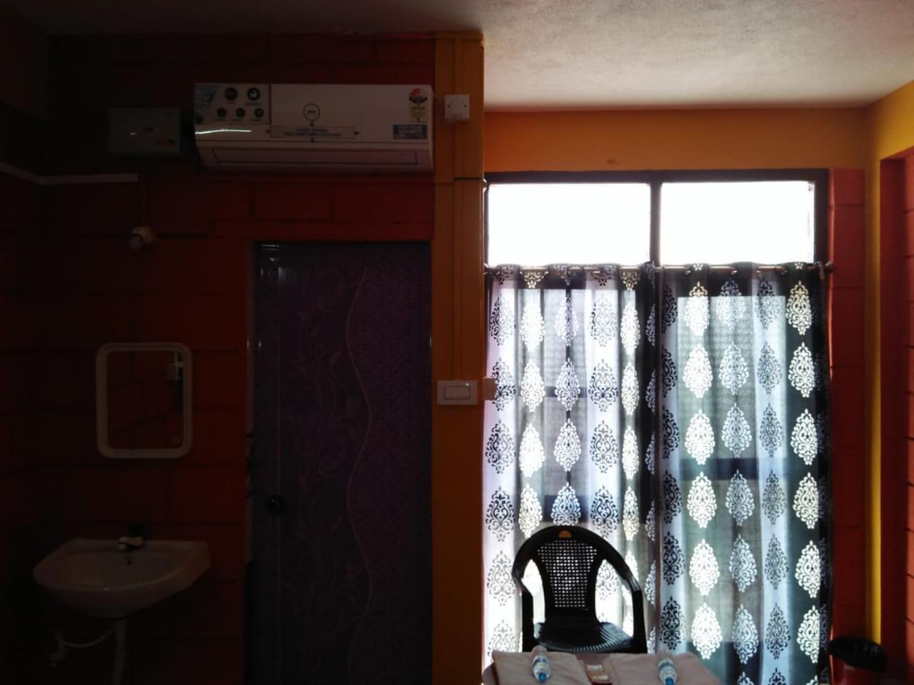 Hotel Shanthi Krishna Residency 3*