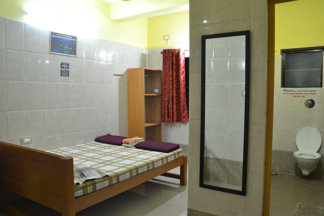 Gokarna Rsn In Floor For The Young & Energetic People Of The Universe Guest house
