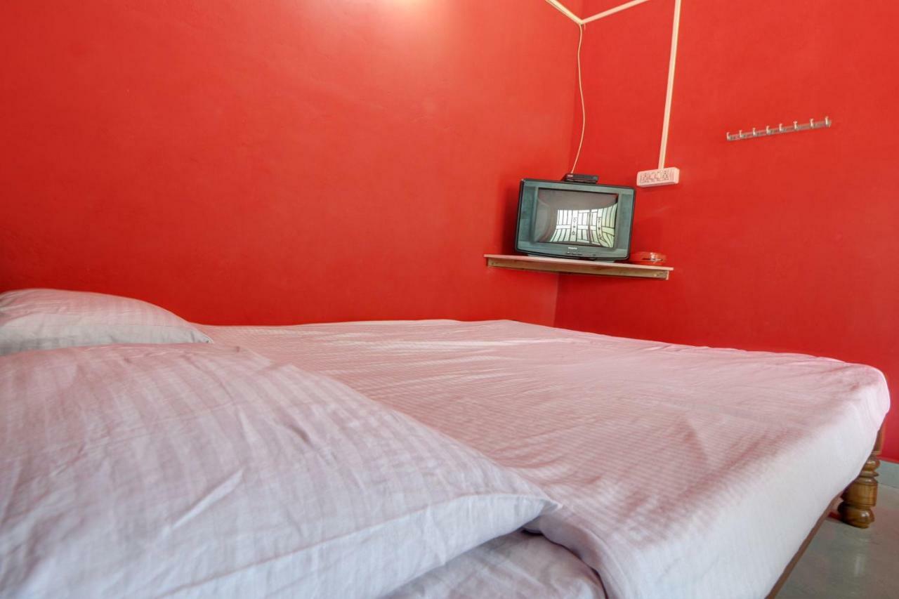 Spot On 38786 Patang Beach Hotel