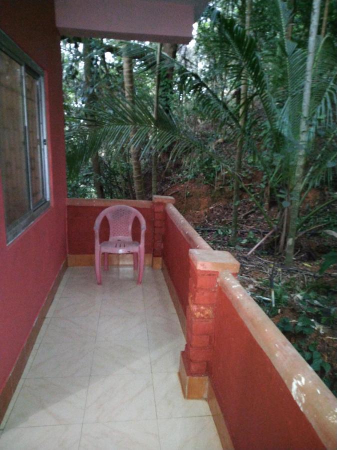 Guest house Shastri