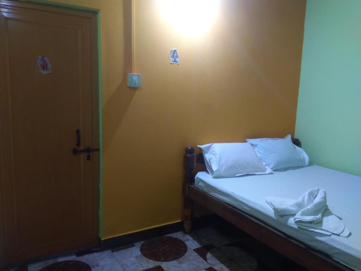 Resort Gokarna Stops