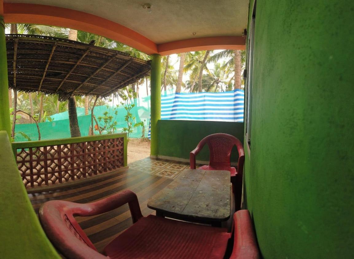 Sunset Cafe Hotel
