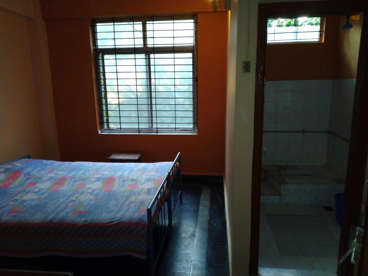 Shastri Guest house *