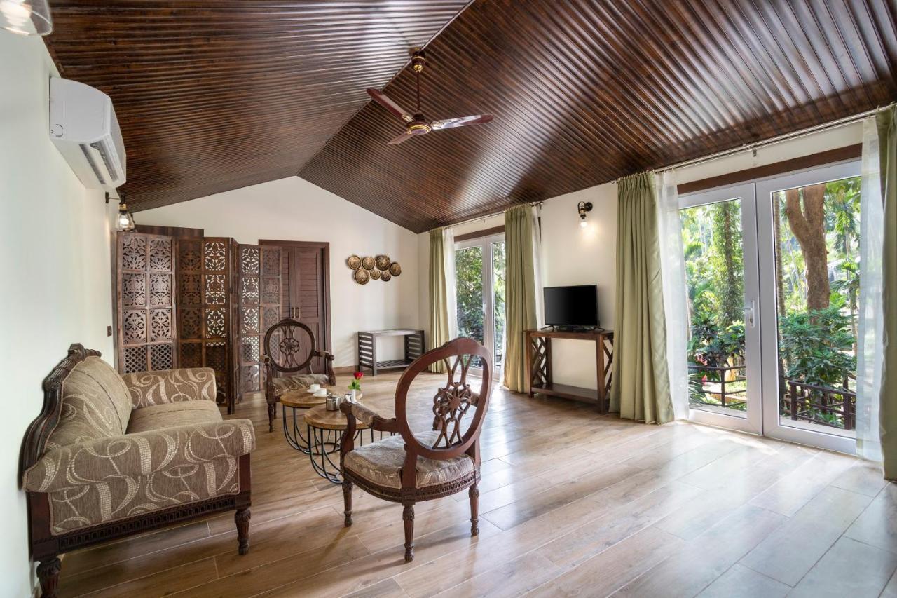Stone Wood Premier Gokarna Resort 4*